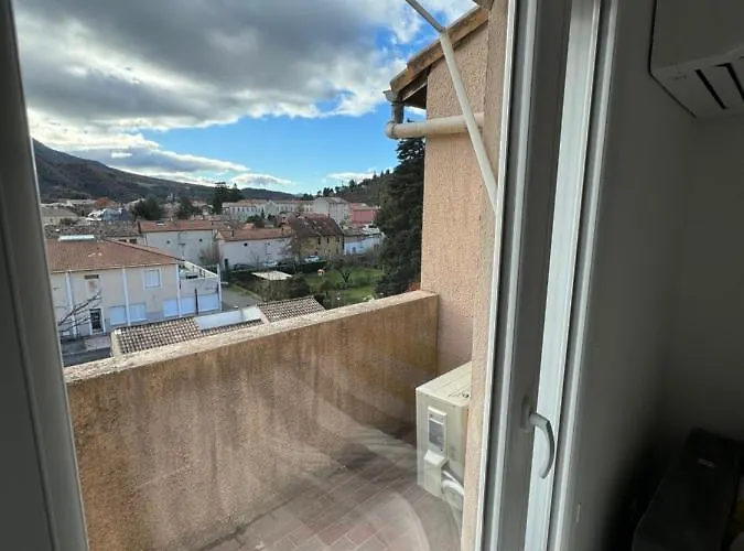 Apartament Avec Balcon Et Vue Panoramique Sur Le Cousson Proche Thermes