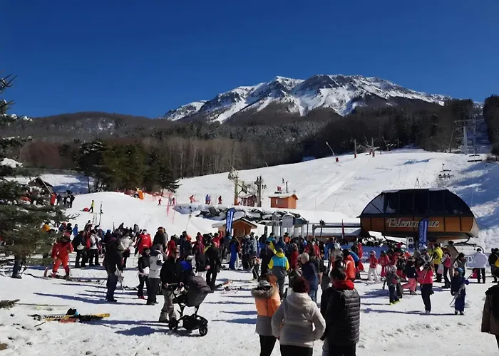 Avec Balcon Et Vue Panoramique Sur Le Cousson Proche Thermes