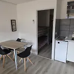 Avec Balcon Et Vue Panoramique Sur Le Cousson Proche Thermes *