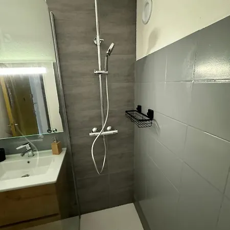 Avec Terrasse Vue Sur Cousson