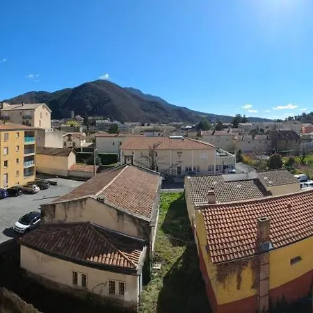 Avec Balcon Et Vue Panoramique Sur Le Cousson Proche Thermes Apartamento