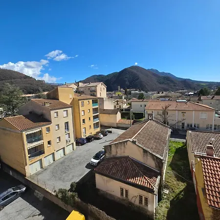 Avec Balcon Et Vue Panoramique Sur Le Cousson Proche Thermes Apartamento