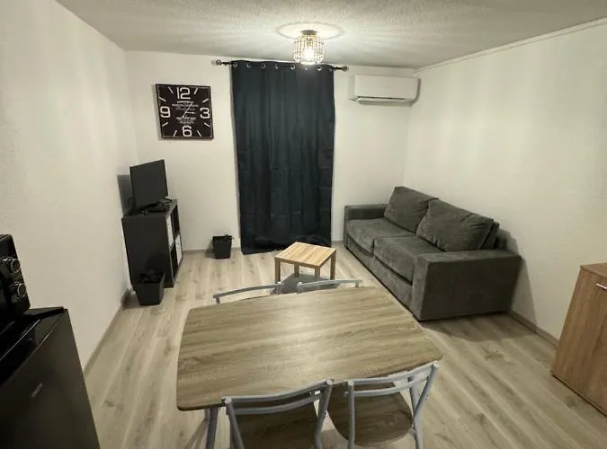 Avec Terrasse Vue Sur Cousson *