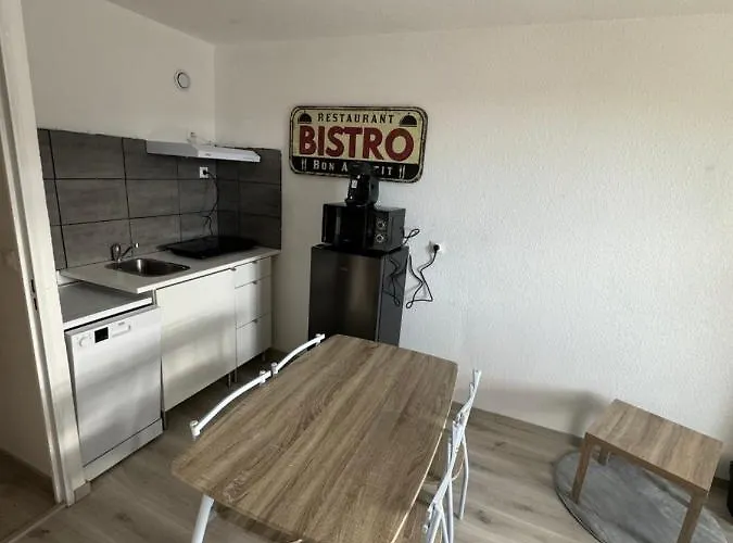 Avec Terrasse Vue Sur Cousson