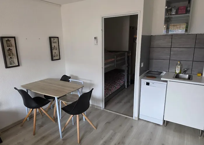 Avec Terrasse Vue Sur Cousson *